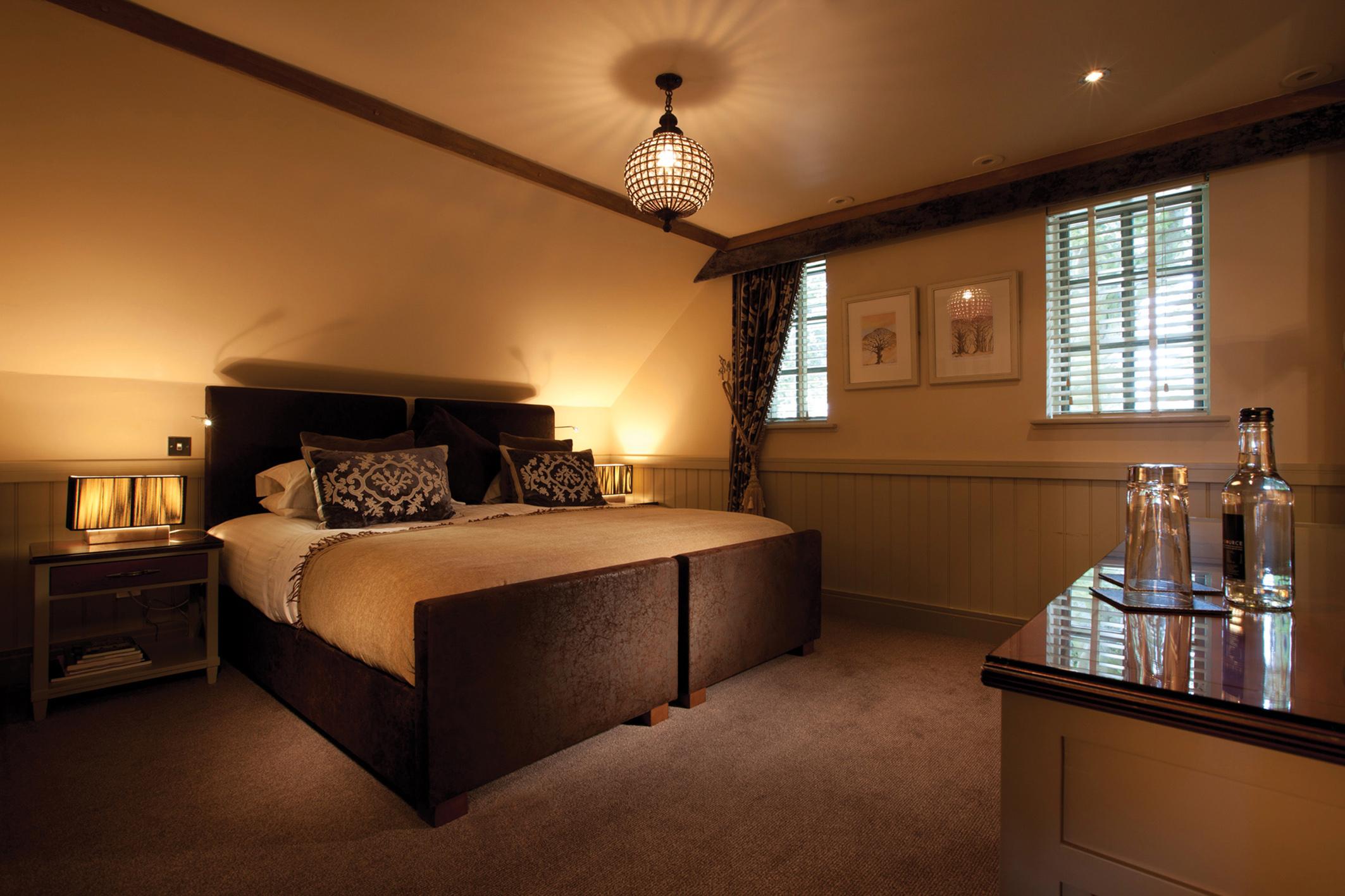 The Farmhouse Hotel And Restaurant Saint Saviour Экстерьер фото