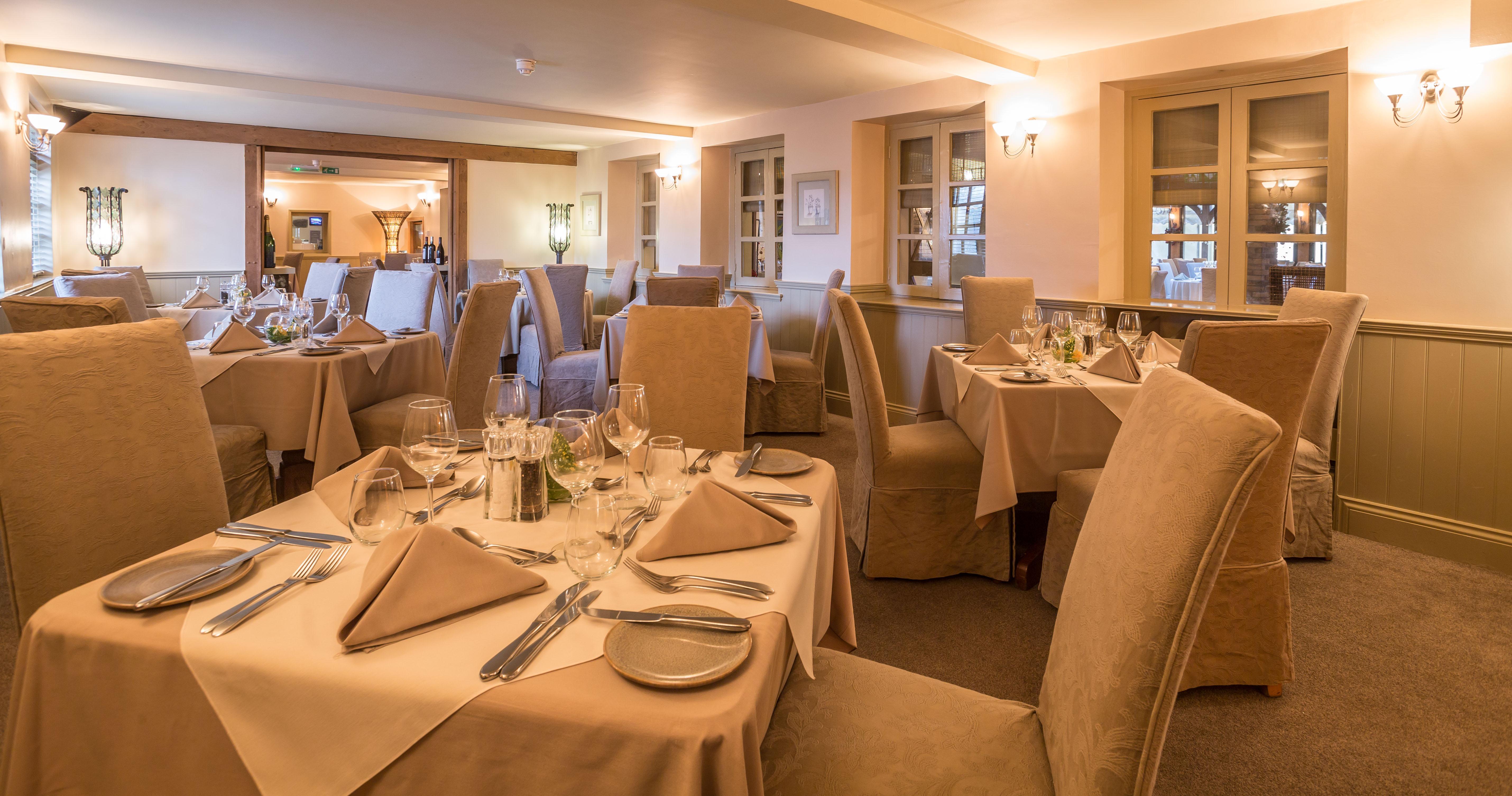 The Farmhouse Hotel And Restaurant Saint Saviour Экстерьер фото