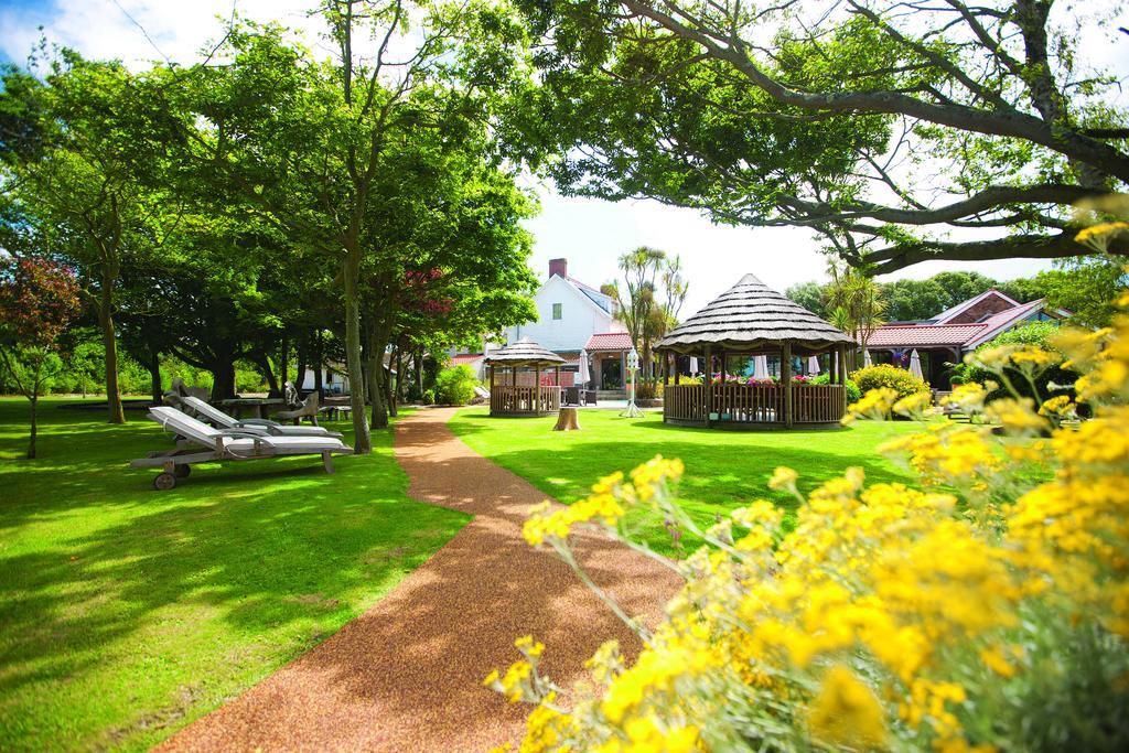 The Farmhouse Hotel And Restaurant Saint Saviour Удобства фото